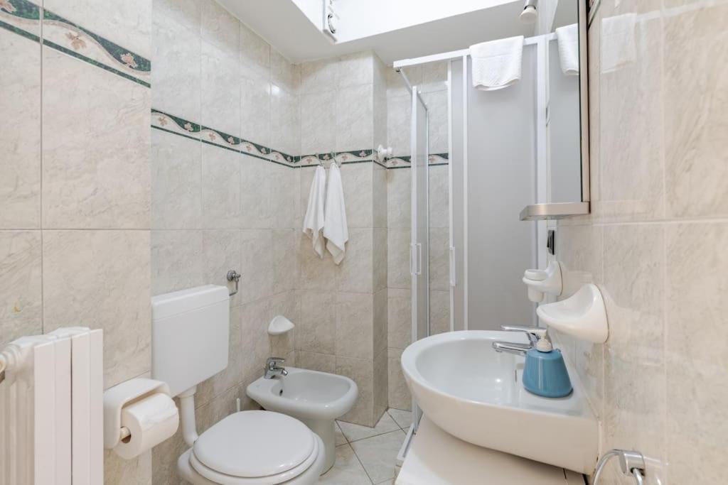 Apartament Casa Regina 3, Nel Centro Di Alba! Zewnętrze zdjęcie